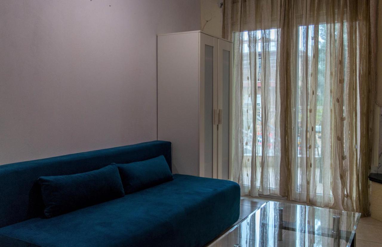 Roses Apartments ネア・ミカニオーナ エクステリア 写真